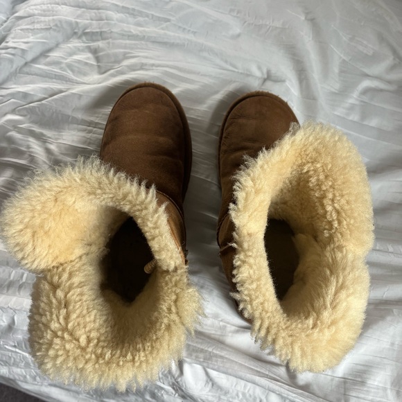 Women’s classic uggs size 6 chestnut brown - Picture 3 of 3